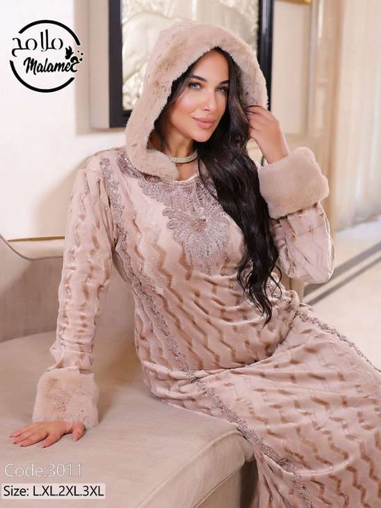 صورة عباية تقيلة مبطنه