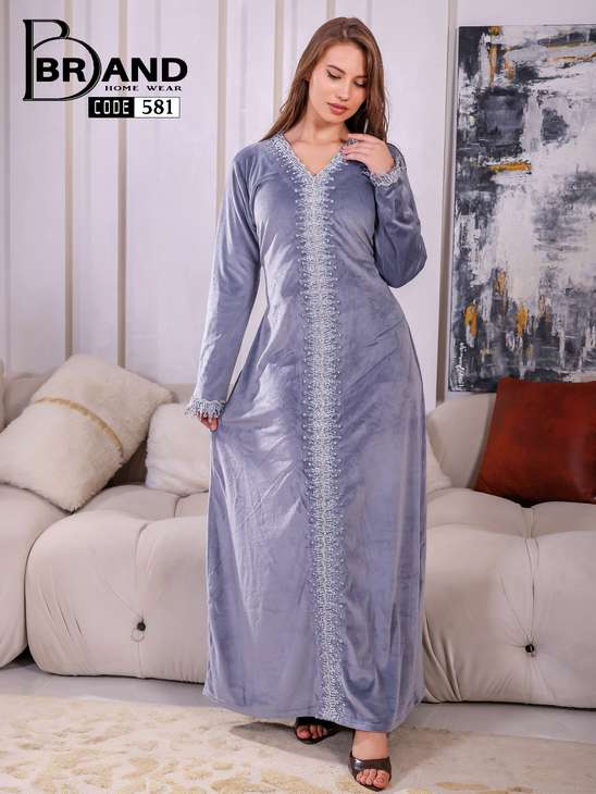 صورة عباية استقبال شتوي مطرزة هاند ميد